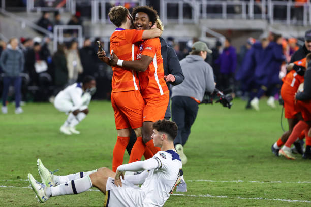 该官员倾向 该官员倾向